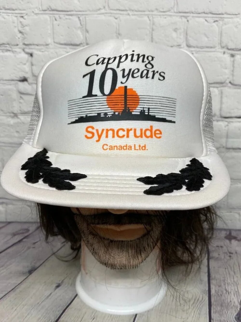 Vintage Trucker Oilfield Hat Mesh Cap Leaf White Capping 10 Year Syncrude